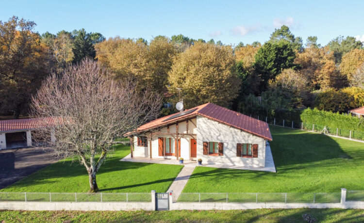 Maison Trensacq 7 pièce(s) 124 m2 1